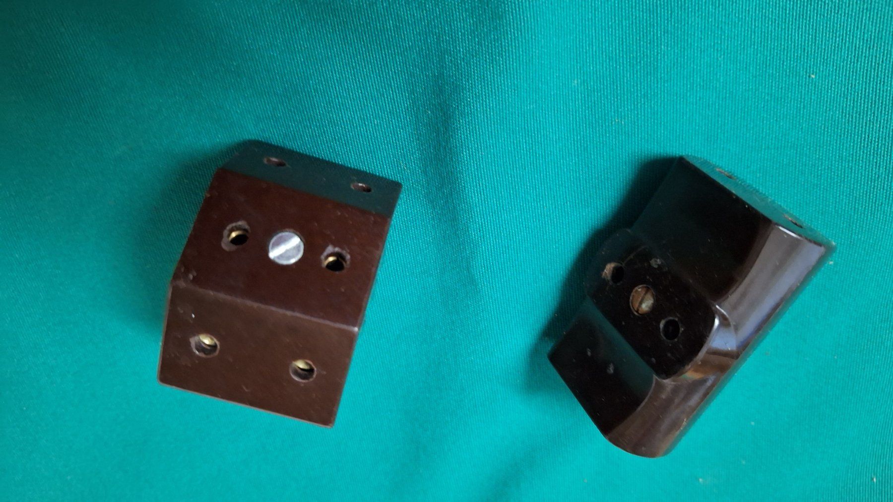 Spine: 2 Vintage Doppelstecker ,2er und 3er Bakelit – Usato da Arlesheim venduto da shopradl