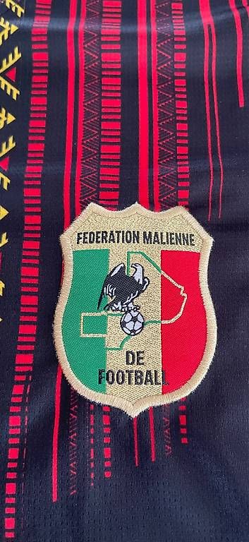 Leibchen & Hosen: Mali Trikot Schwarz Grösse S – Gebraucht aus Roggliswil von trek01 1