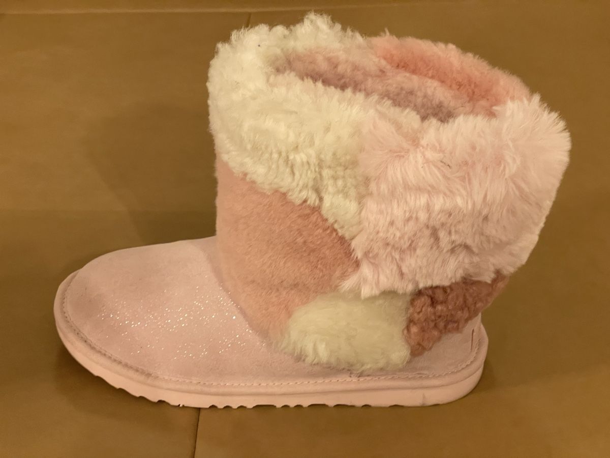 Ugg Scarpe da donna: originale, seltene UGG Boots, Gr.38, rosa mit Glanzschimmer – Nuovo (secondo la descrizione) da Corcelles NE venduto da gingerbrain 1