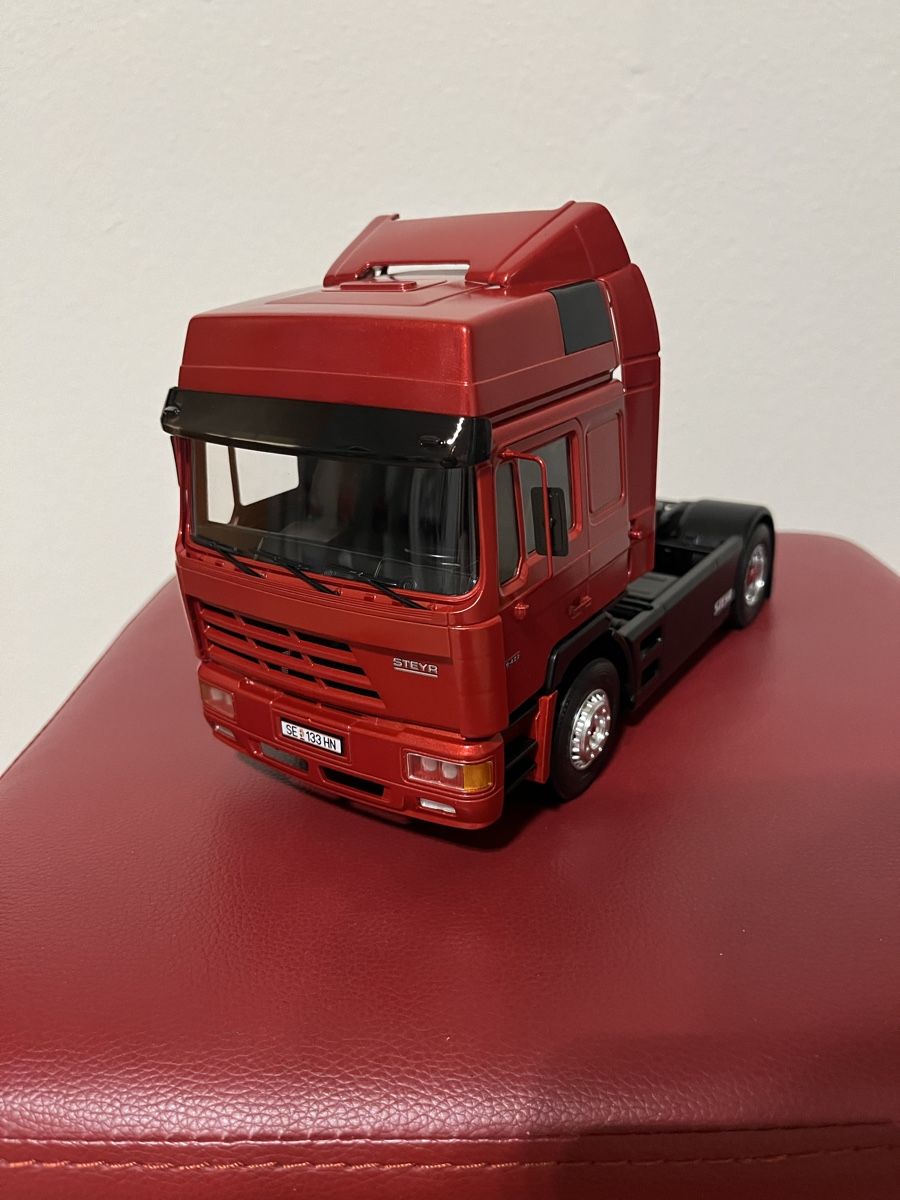 Italeri Kits de montage: Italeri 1:24 Steyr  – D'occasion à Sissach par babaduk