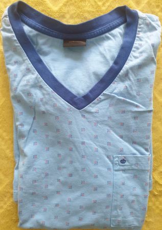 Hellblaues Herren Nachthemd mit Muster, Grösse L, Sommer