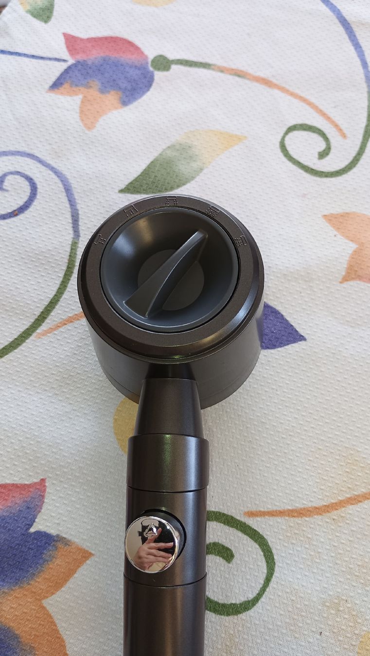 Soffioni doccia: 2 neue Duschkoepfe – Nuovo e nell'imballaggio originale da Zürich venduto da Mitzi6 3