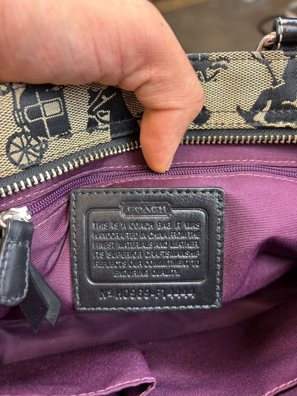 Coach Borse da donna: Coach Hamptons Carriage Print Bag – Usato da Tägerwilen venduto da Akh.Boutique 6