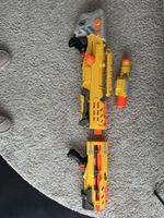 Nerf Gewehr mit 2 Aufsätzen gebraucht