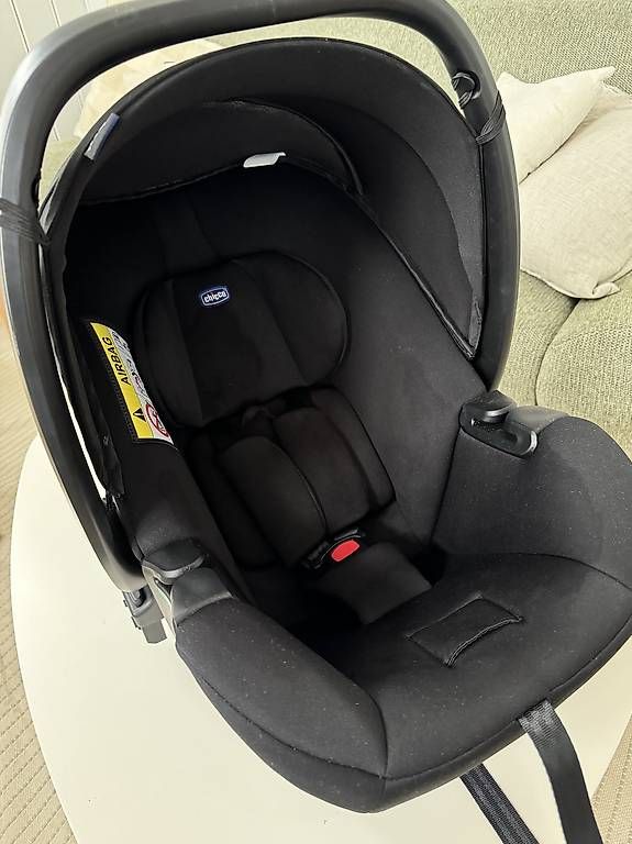 Chicco Seggiolini per auto: Autositz Chicco Kory Essential i-Size  neuwertig – Usato da Feuerthalen venduto da giansc