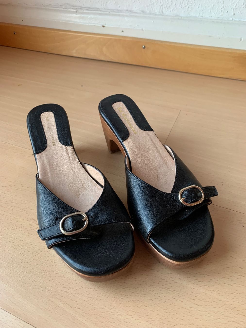 La Garçonne Scarpe da donna: La Garconne Pantoletten, Gr. 37 – Nuovo (secondo la descrizione) da Luzern venduto da deb_dg6g
