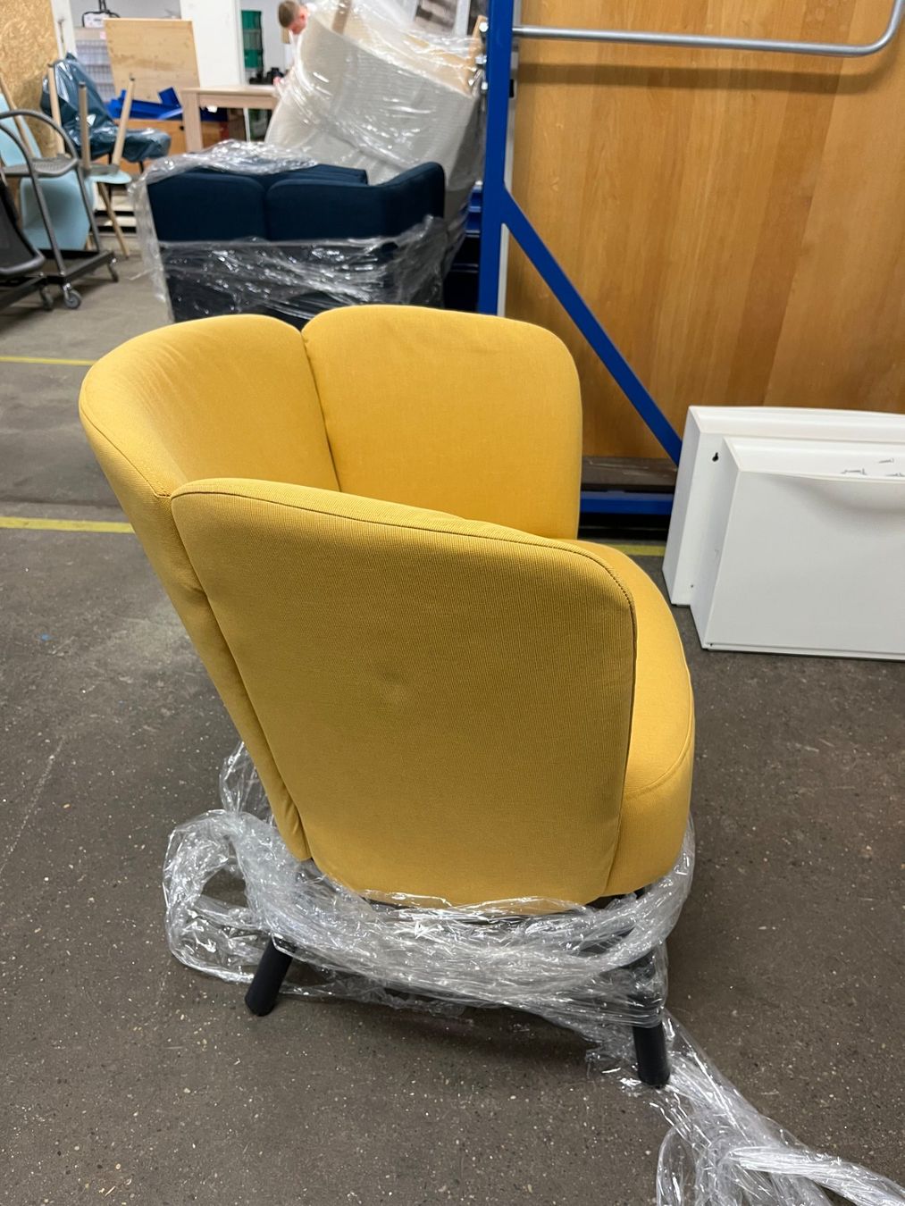 Ikea Poltrone: Ikea Sessel Gelb Herrakra – Nuovo (secondo la descrizione) da Trimbach venduto da Tripoli_Trimbach 2