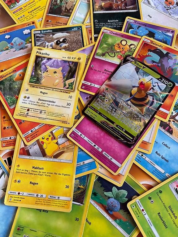 Giochi: 32 Pokémon Karten – Usato da Kreuzlingen venduto da Brauni2010