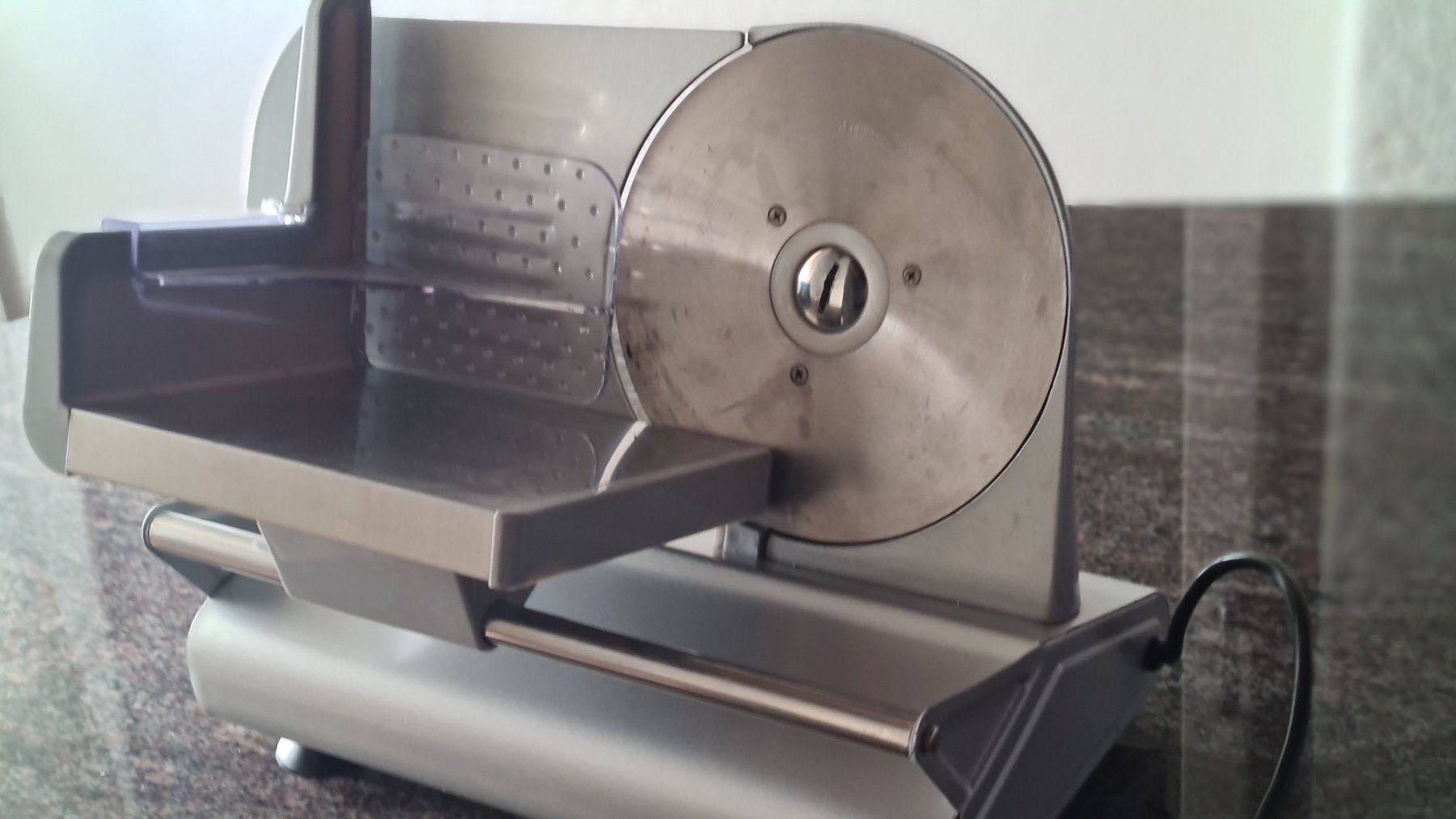 Elettrodomestici da cucina: Aufschnittmaschine – Usato da Au SG venduto da fiat27 1