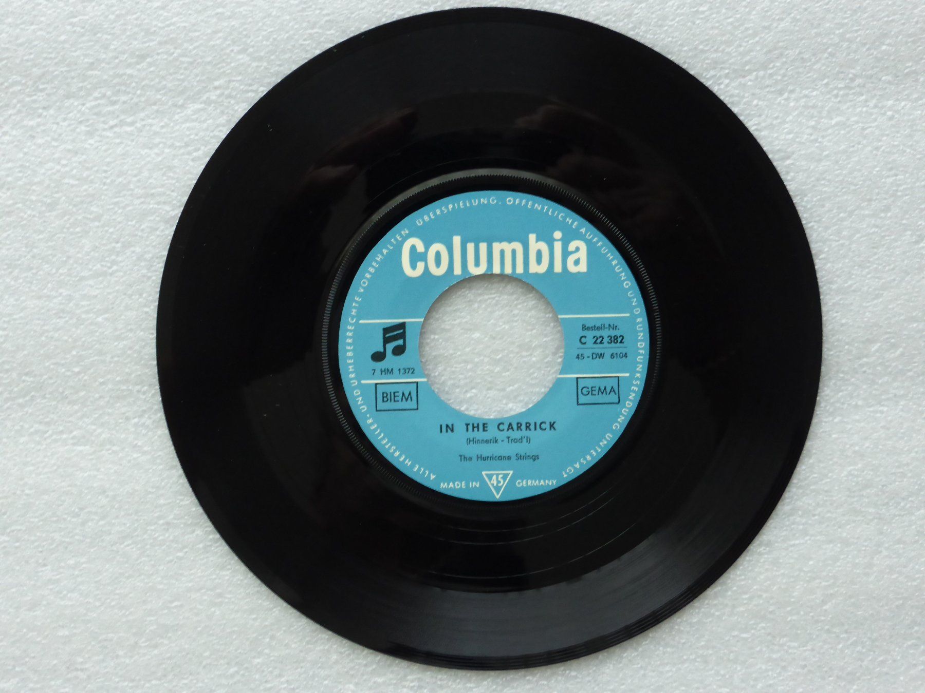 Vinyles: Vinyl Single   THE HURRICANE STRINGS – D'occasion à Küssnacht am Rigi par Mondkinder 2