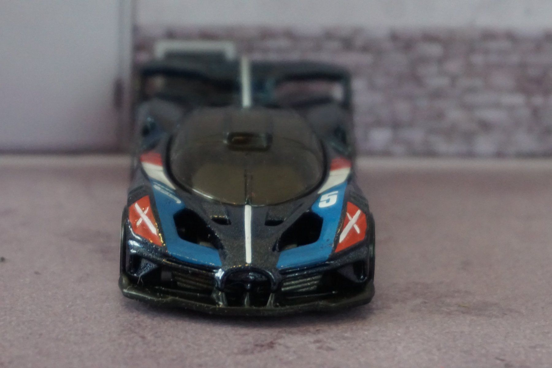 Hot Wheels Voitures modèles: HotWheels Bugatti Bolide TOP !!!!!!!!!!!!!!!!! – D'occasion à Reiden par Doppeldecker69 3