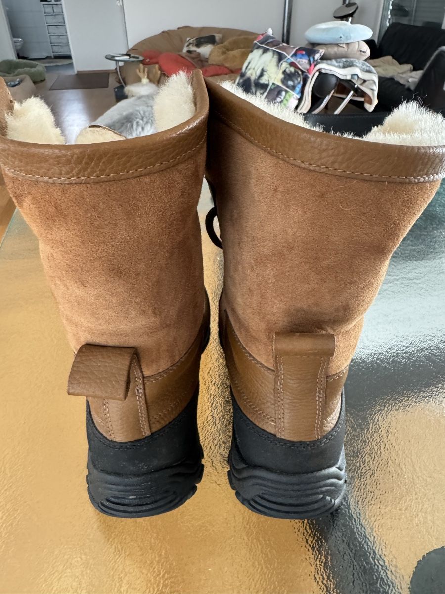 Ugg Scarpe da donna: UGG Winterschuhe Adironack, Grösse 38 – Usato da Schöftland venduto da Guccigirl 1