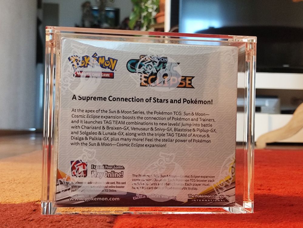 Pokemon Cosmic Eclipse Booster Box EN Sealed + ACRYL CASE (Neuf (Voir  description))  Zrich pour CHF 4290  avec livraison | Acheter sur Ricardo