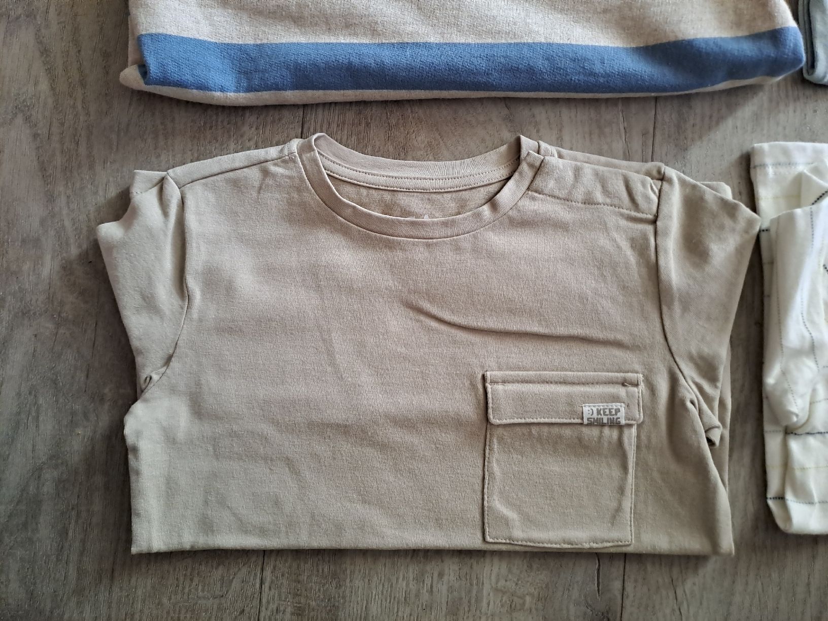 C&A Pulls et sweat-shirts: 4x Kinder Pullover C&A Grösse 104 neu – Neuf avec emballage d'origine à Rickenbach LU par bishiida 4