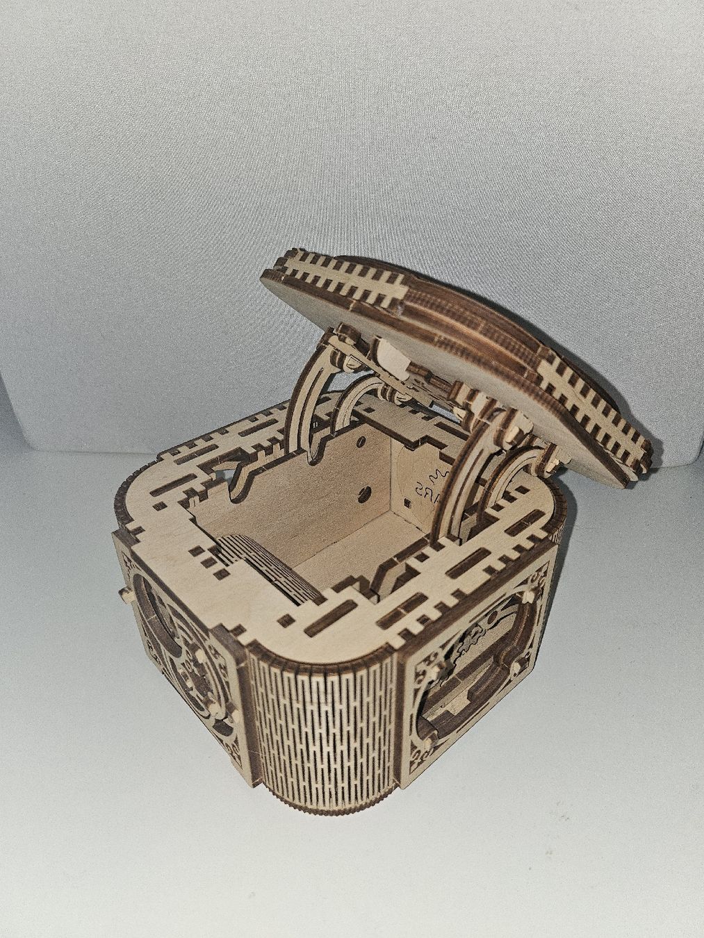 Portagioie: Boîte à bijoux Ugears en bois – Usato da Lausanne venduto da Fredo_Dodo 4