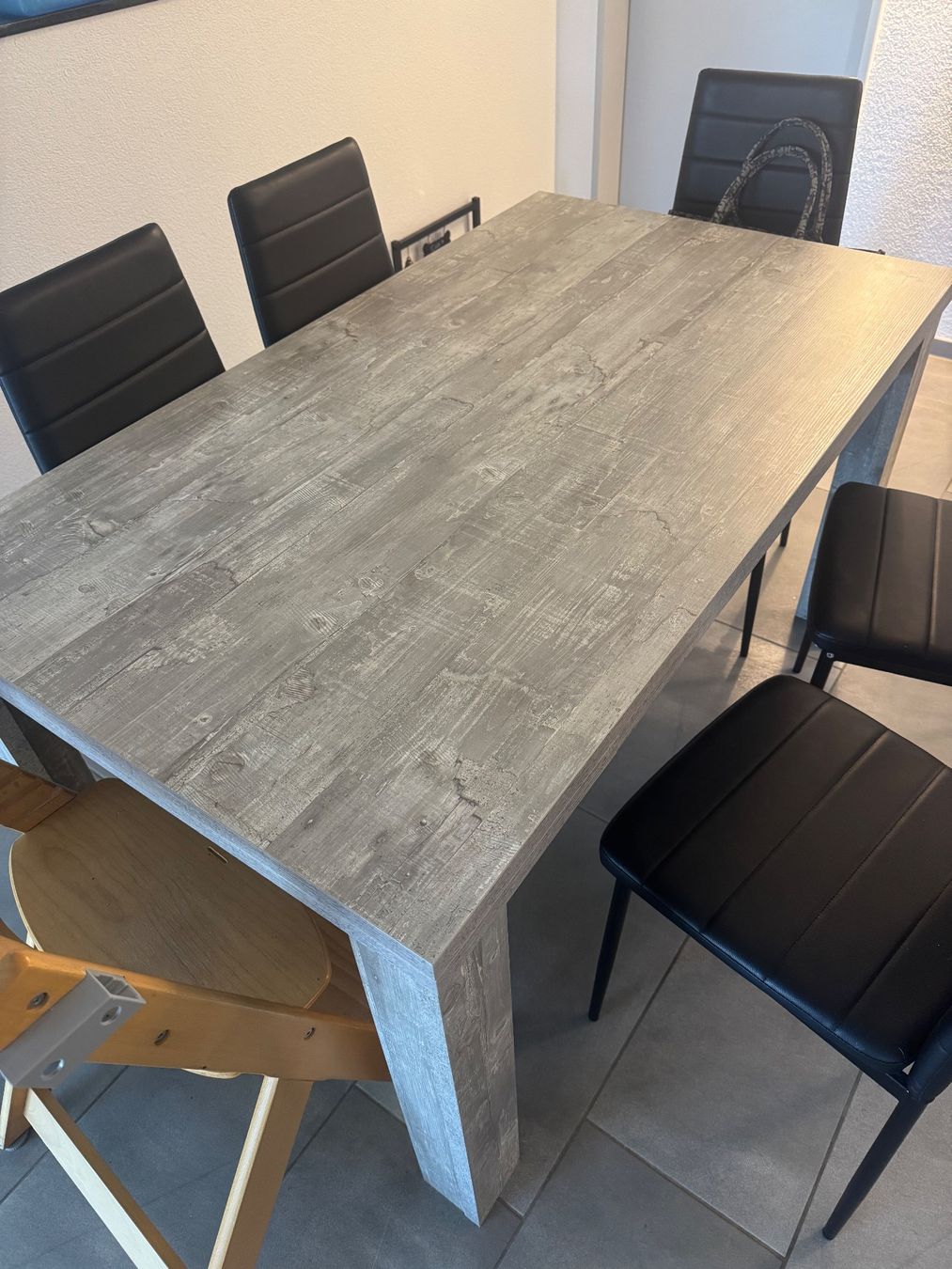 Tische: Holztisch – Gebraucht aus Ichertswil von oli_ll8b