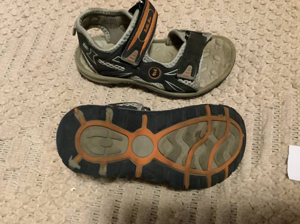 Scarpe per ragazzi: Sandalen Gr. 30 (+ gratis Glogs) – Usato da Lausen venduto da Re4649 2