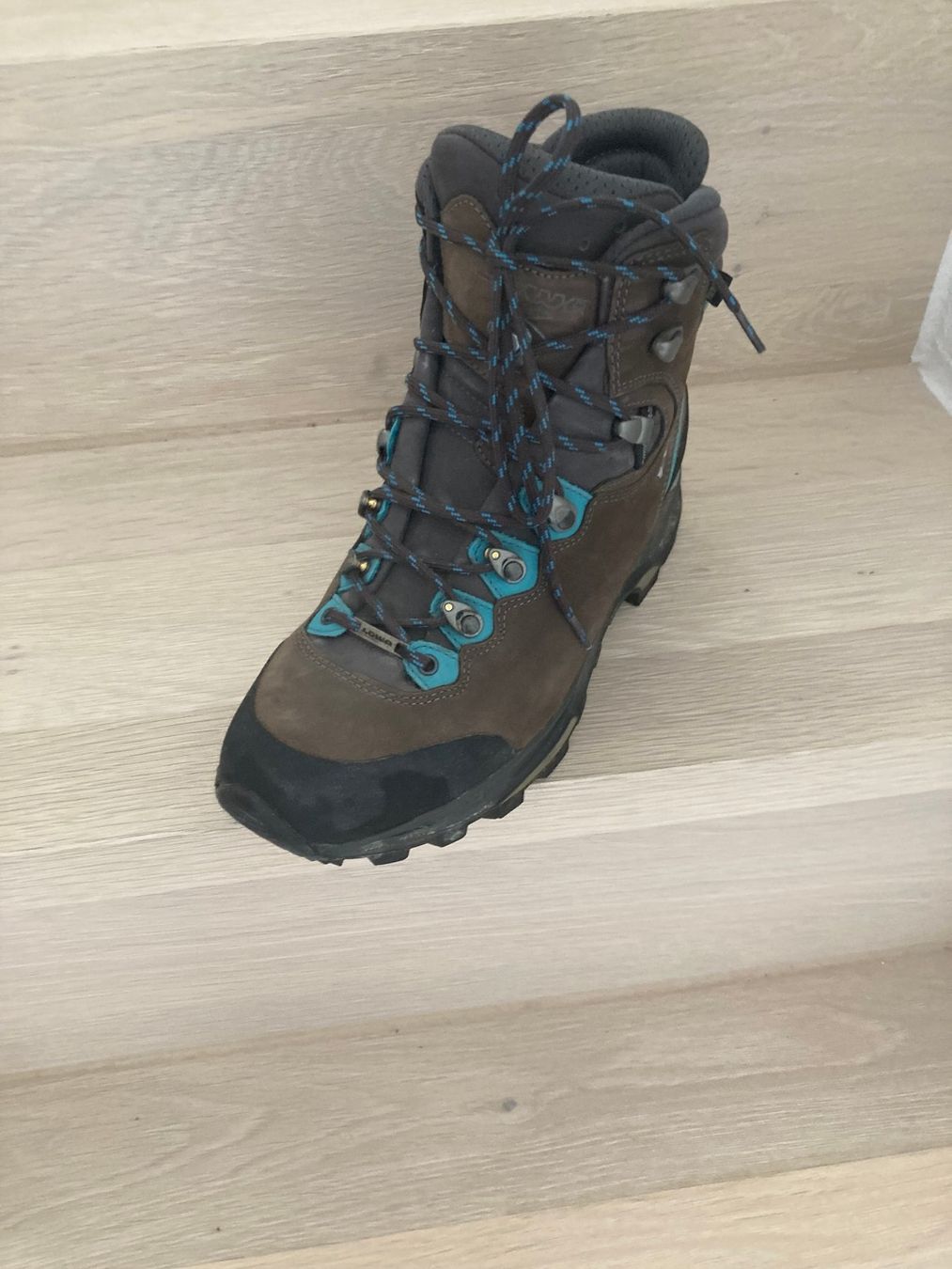 Lowa Damenschuhe: Lowa Wanderschuhe, Grösse 40 – Neu (gemäss Beschreibung) aus Schaffhausen von coqui0752