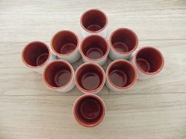 10 formschöne weisse Terrakotta Blumentöpfchen