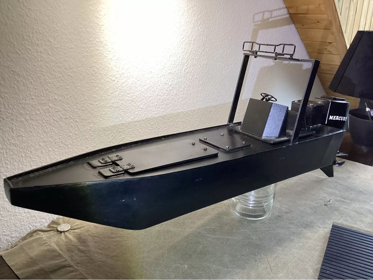RC Kits de montage: RC Schiff Eigenbau – D'occasion à Eggiwil par M8Black 2