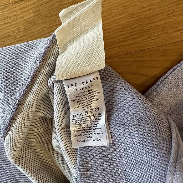 Pullover & Sweatshirts: TED BAKER - Pullover - Gr.3 (L) – Gebraucht aus Ittigen von Fabulous_Fab1 4