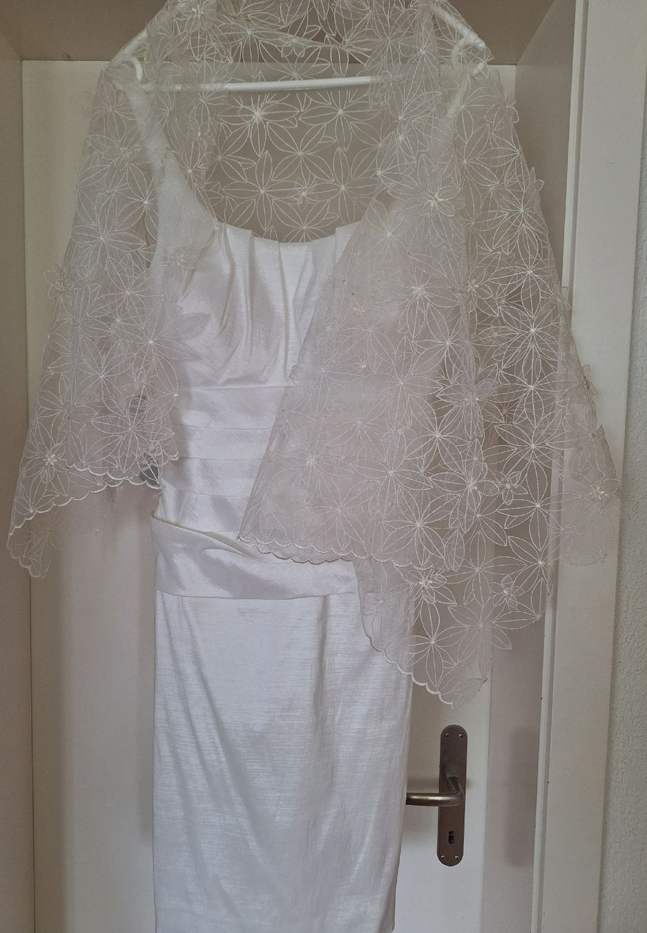 Vestiti: Partykleid – Usato da Bassersdorf venduto da Makeje58 4