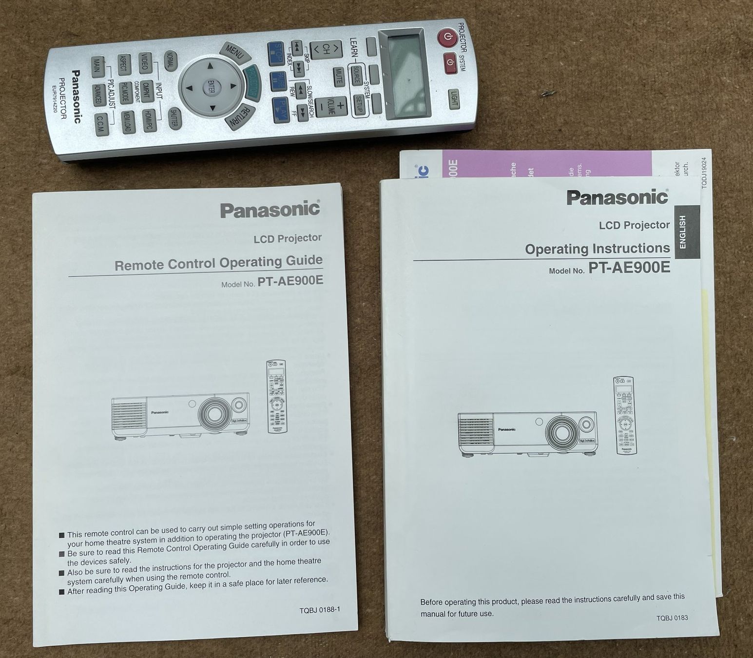Panasonic Videoprojektoren: Beamer Panasonic PT-AE900E – Gebraucht aus Wetzikon ZH von Fischer012 4