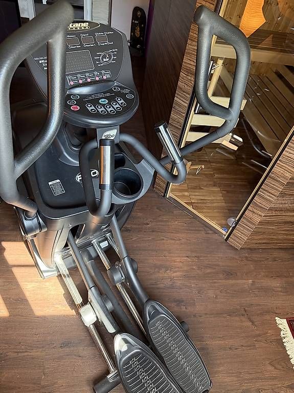 Hometrainer: Crosstrainer Octane  – Gebraucht aus Staad SG von met_k62l 1