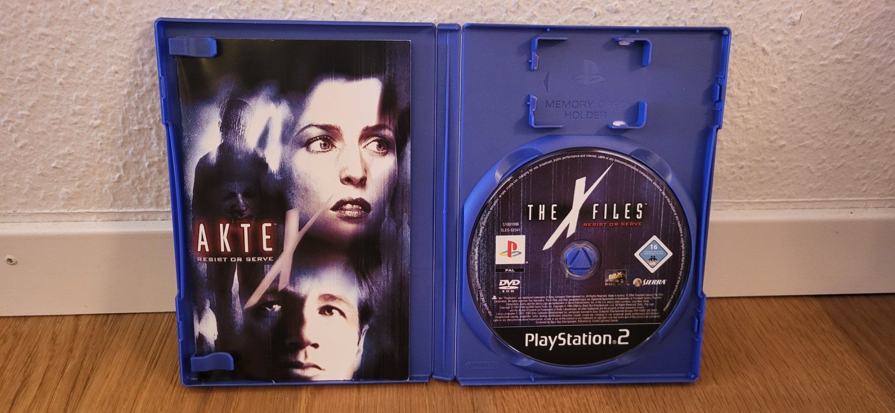 Sony Giochi: PS 2 - Akte X Resist or Serve – Usato da Münsingen venduto da DigitaleSpielecke 2