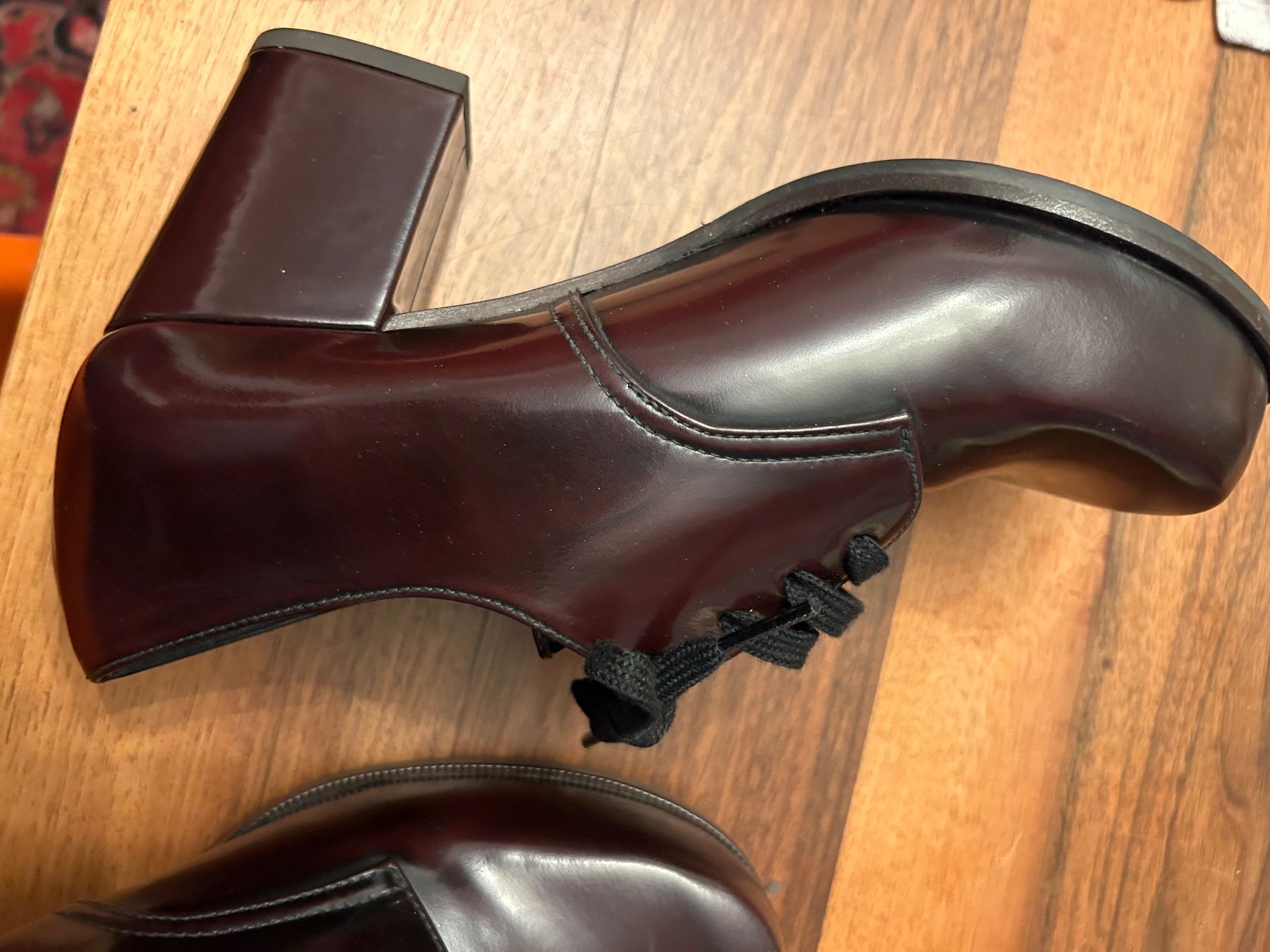 Chie Mihara Scarpe da donna: Chie Mihara Schnürschuhe Gr. 36.5 – Usato da Neuhausen am Rheinfall venduto da noelle0810 7