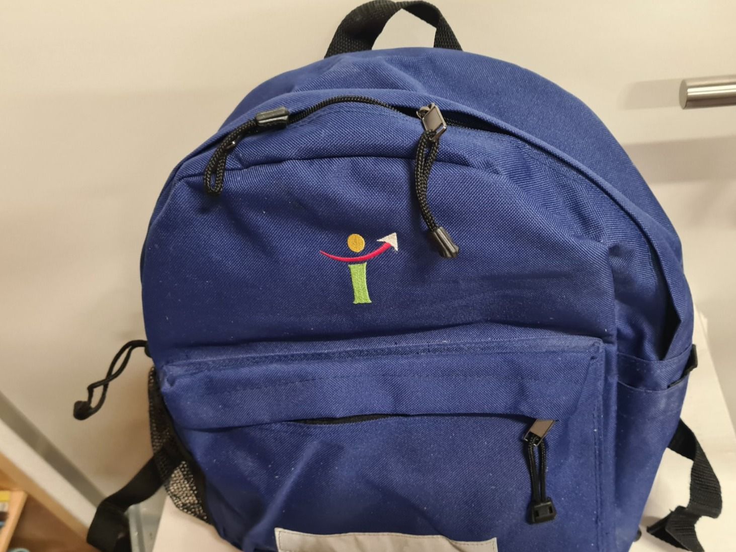 Rucksäcke: Schlichter Nylon Rucksack, 36x32 cm – Gebraucht aus Amriswil von used2use 2