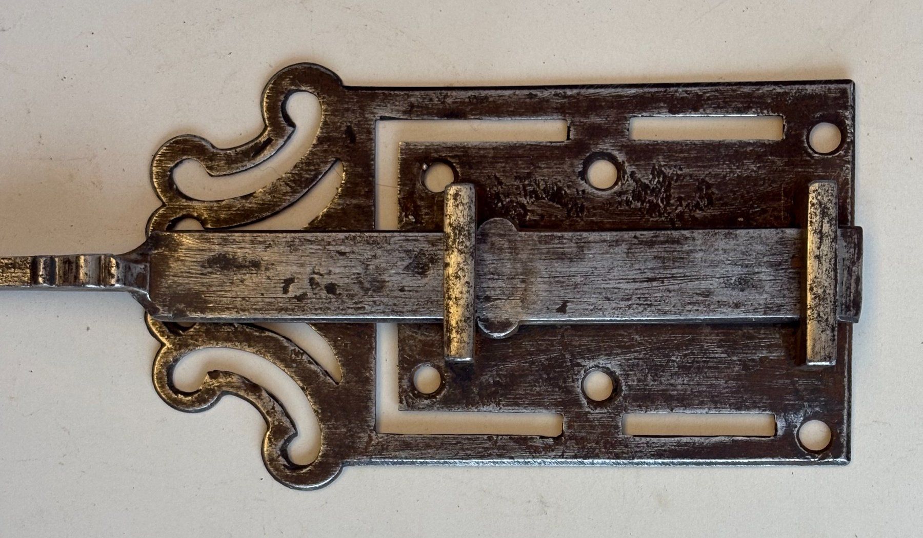Lucchetti: ANTIKES RIEGEL SCHLOSS 42 CM LANG – Usato da Ostermundigen venduto da wini63 2