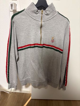 Grauer Pullover grösse L