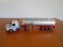 TEKNO. SCANIA 142H MIT Tank Auflieger 1:50