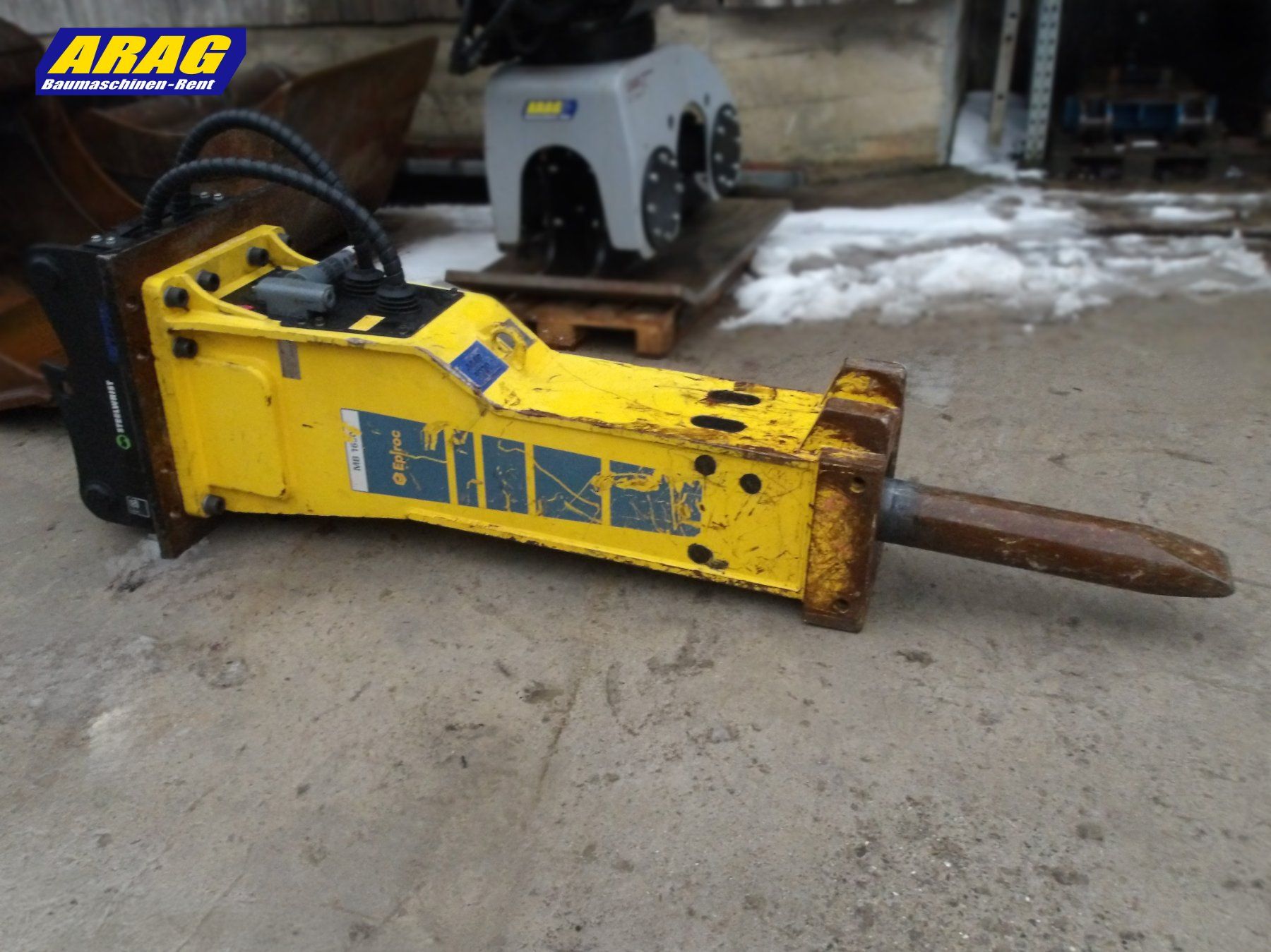 Tutti gli attrezzi: Epiroc MB1650 Abbauhammer – Usato da Hasle LU venduto da Arag08 1
