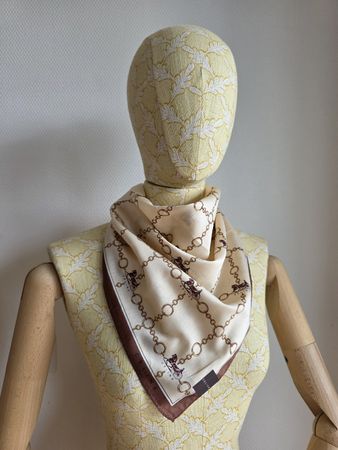 Celine Vintage Schal – 58 × 58 cm