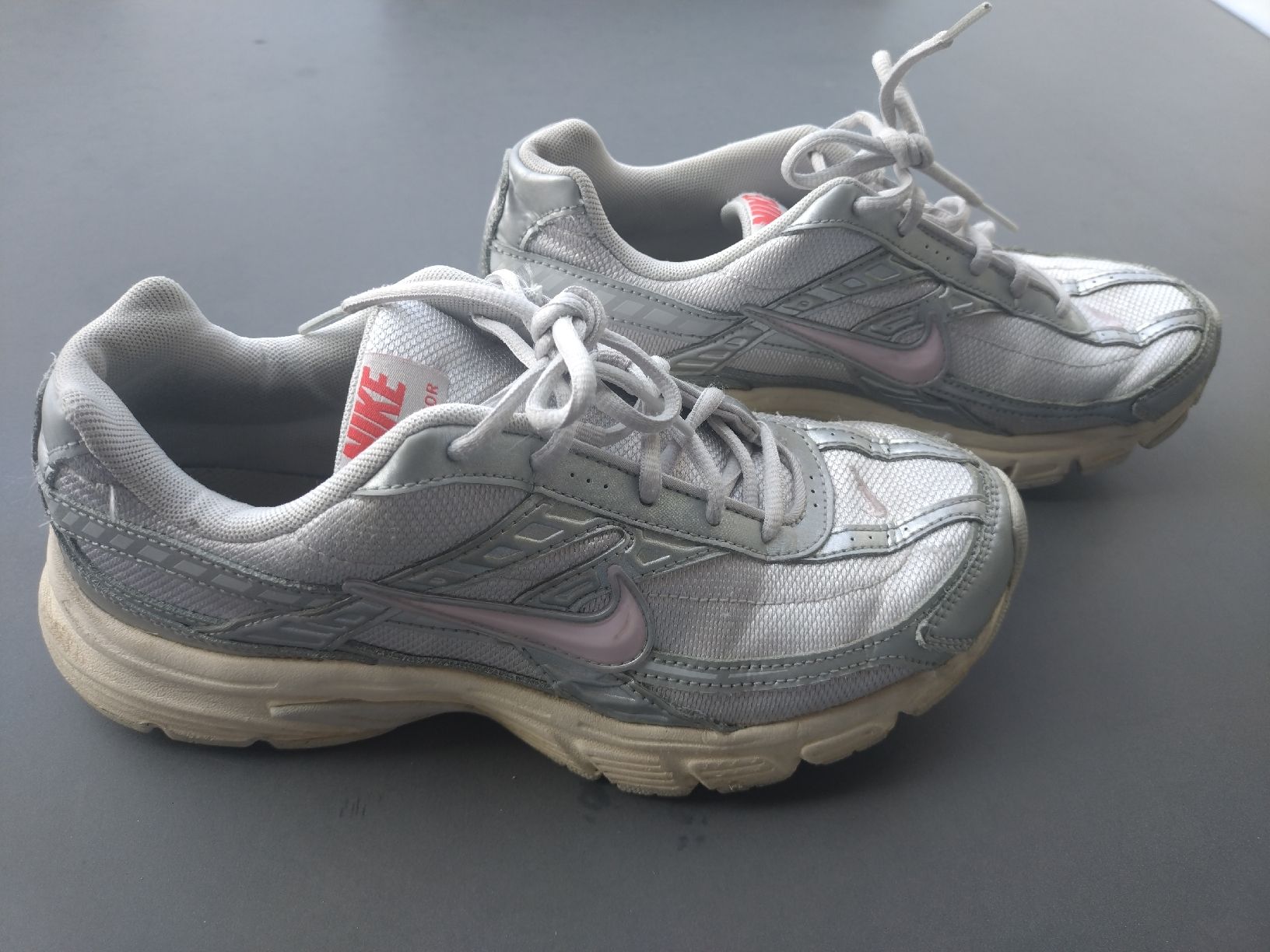 Nike Chaussures femmes: Nike Initiator / Gr. 40½ – D'occasion à Stettlen par Jiggy4 1