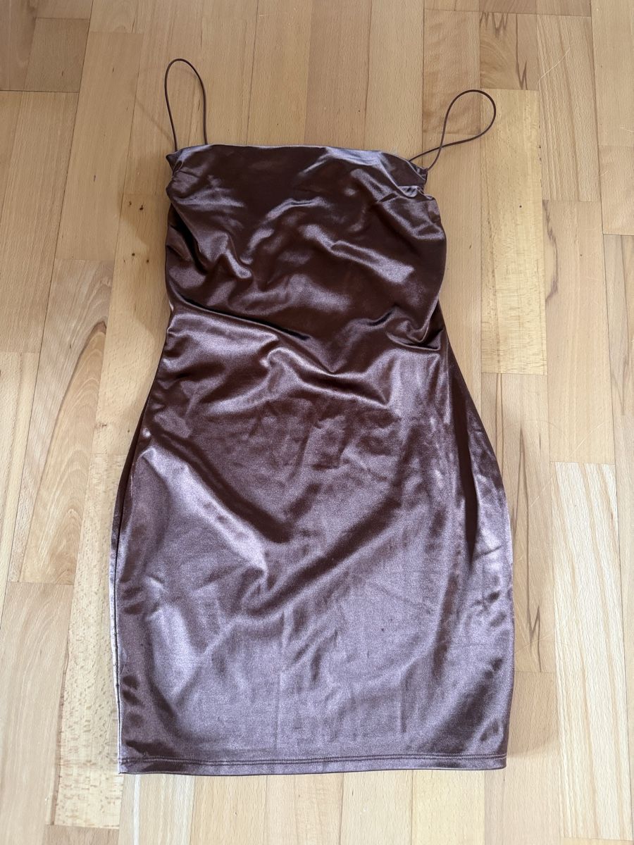 Vestiti: Robe brune de soirée – Nuovo (secondo la descrizione) da Fontainemelon venduto da erin.blm