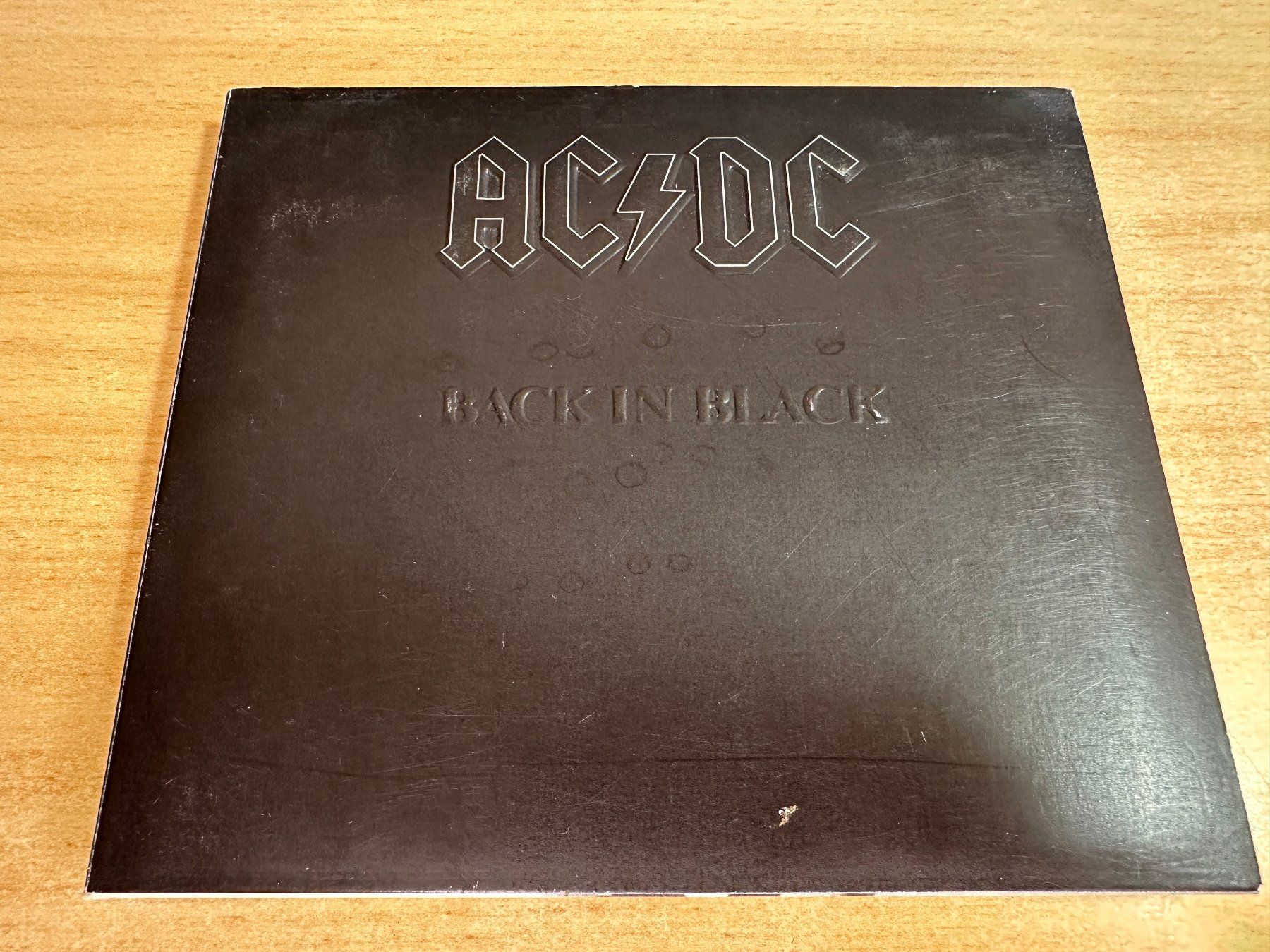 CD: K0 AC/DC – Back In Black – Usato da Rikon im Tösstal venduto da Alpenmutz