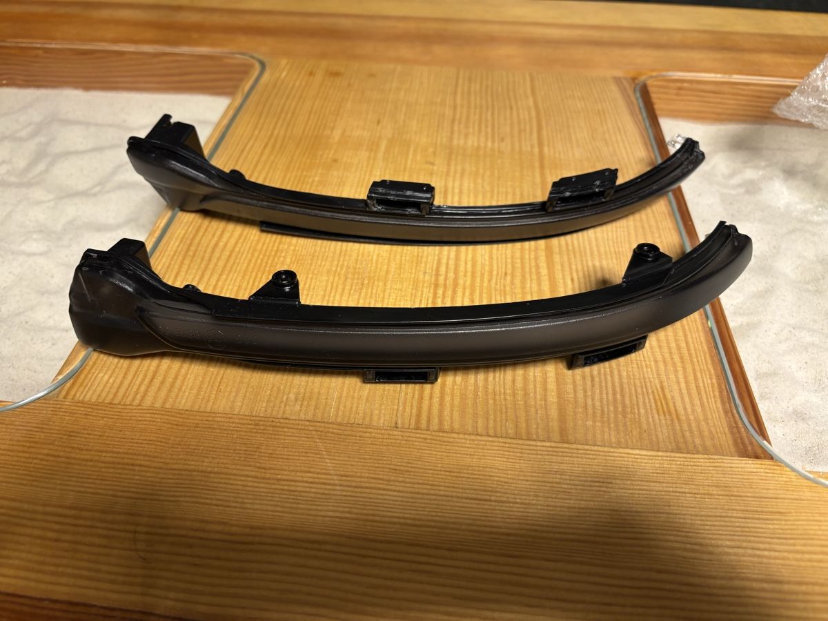 VW Tutti pezzi di ricambio auto: Dynamische Seitenblinker VW Golf 7 – Usato da Affoltern am Albis venduto da MrSolova