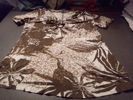 T-Shirt ca. Grösse L, C&A, braun/weiss