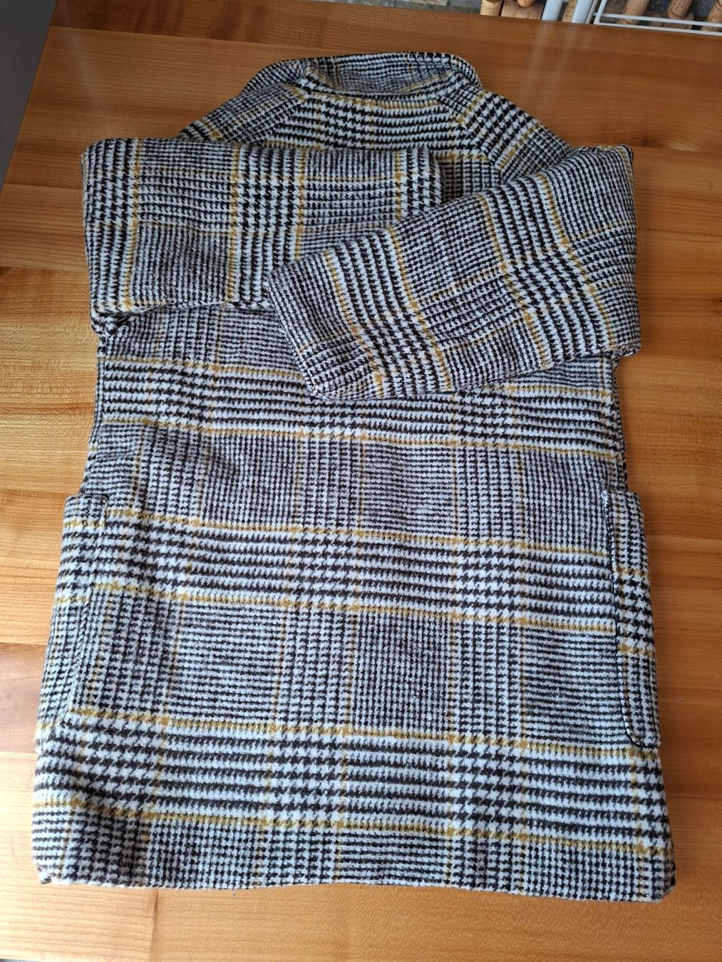 Jacken & Mäntel: Mädchenjacke kariert Gr.120 – Gebraucht aus Ehrendingen von CHMEX 4