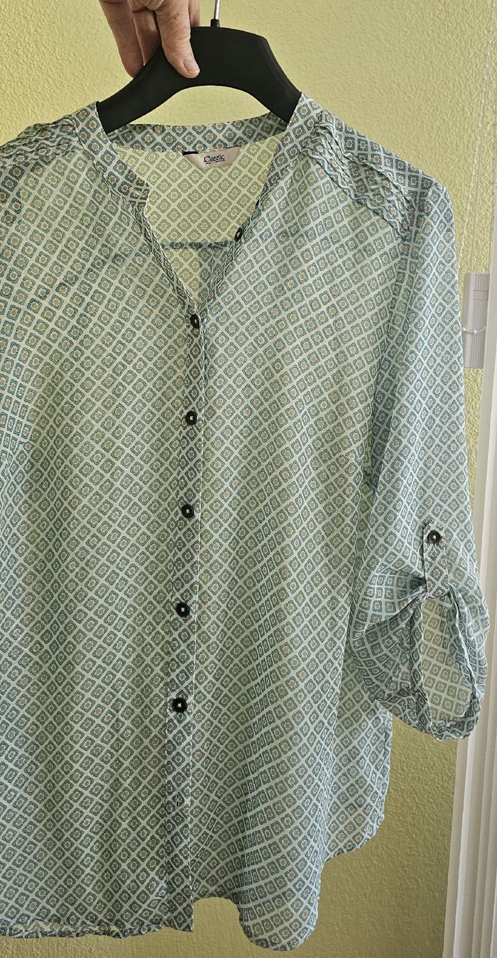 Camicette: Bluse Langarm mintfarben mit Muster Grösse M – Usato da Aarau venduto da Mery6 2