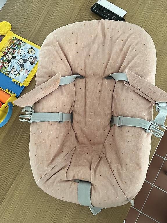 Stokke Hochstühle: Tripp Trapp new Born Set – Gebraucht aus Zürich von Sara.90 1