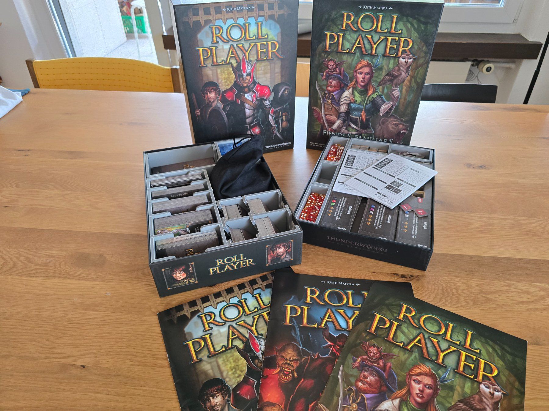 Giochi: Roll Player + Monsters&Minions + Fiends&Familiars + FSInsert – Usato da Dübendorf venduto da vil_8c27