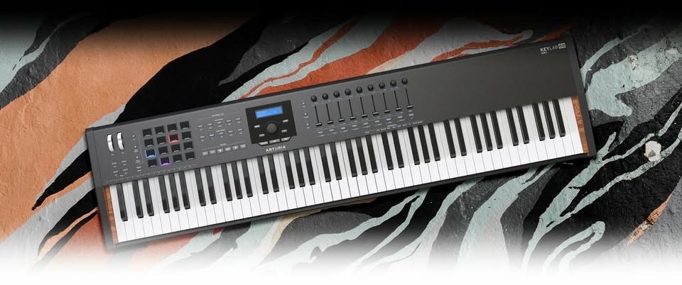 Arturia Musikinstrumente: Arturia Keylab 88 mkII Black Edition - Clavier Midi – Gebraucht aus Le Locle von NDx 1