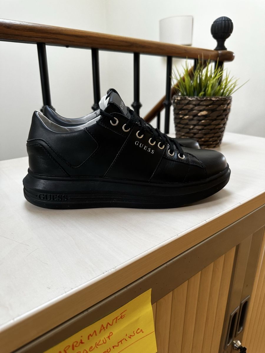 Guess Scarpe da uomo: Guess shoes – Usato da Carouge GE venduto da cytoplan 3