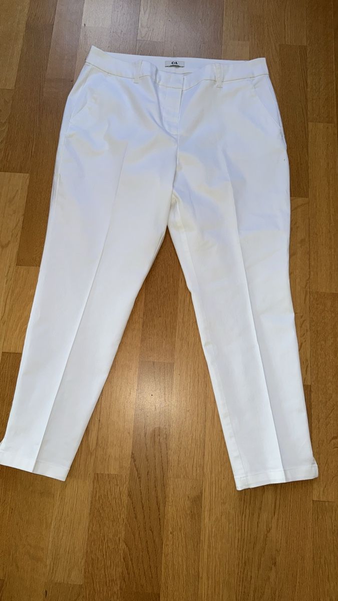 C&A Hosen: Sommerhose 42, C&A – Gebraucht aus Gümligen von morticiaaddams