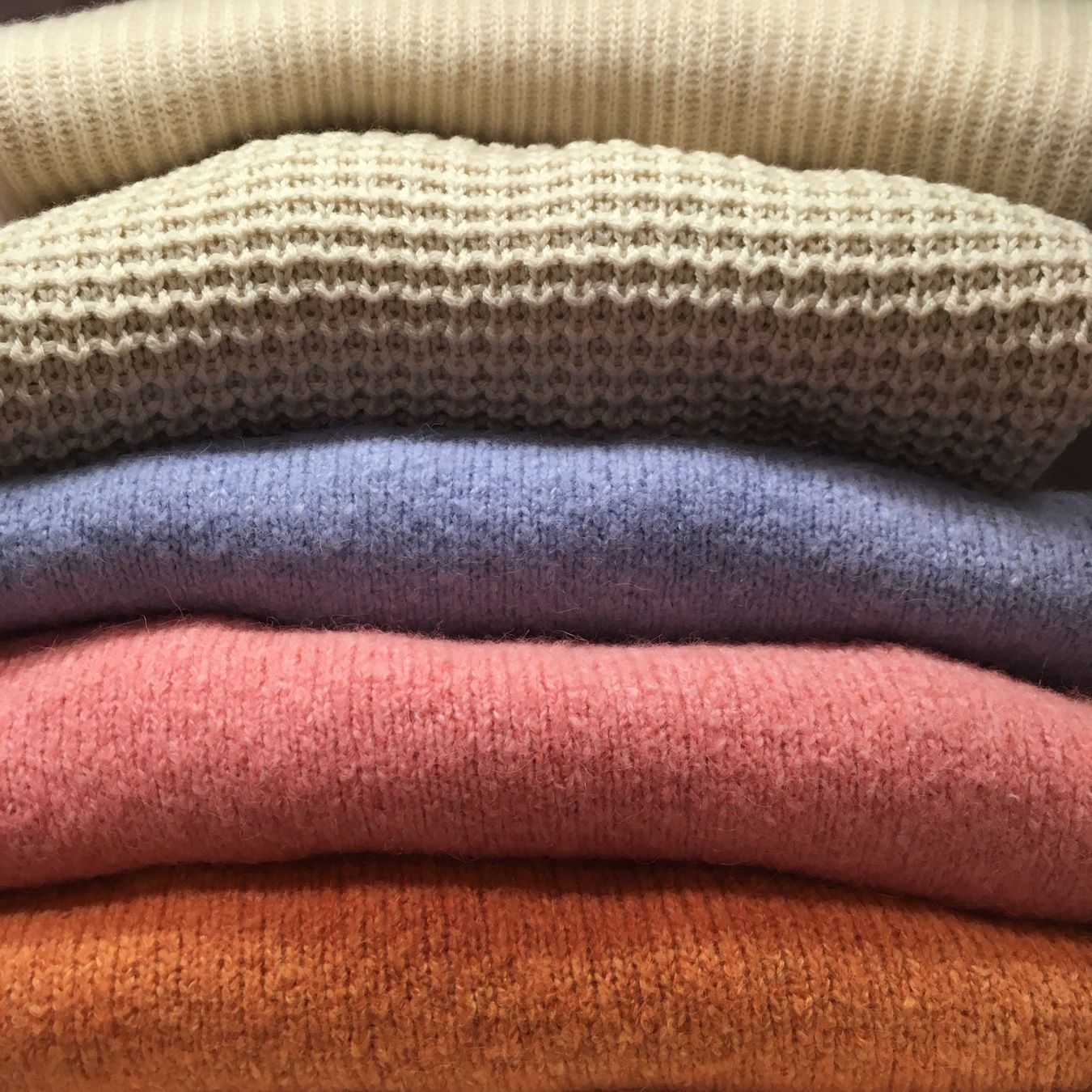 Max Mara Maglioni & Felpe: Max Mara Weekend LA Pullover GEO mit Alpaka hellblau Gr XL – Nuovo e nell'imballaggio originale da Zürich venduto da rar_b2y9 6