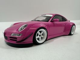 Porsche 911 (997) RWB 1:18, rosa, IXO